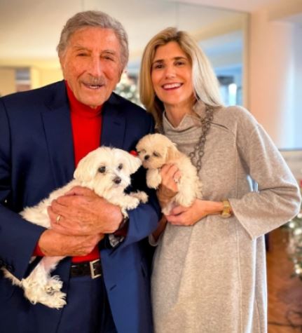 Danny Bennett father Tony Bennett with his wife Susan Crow in 2020